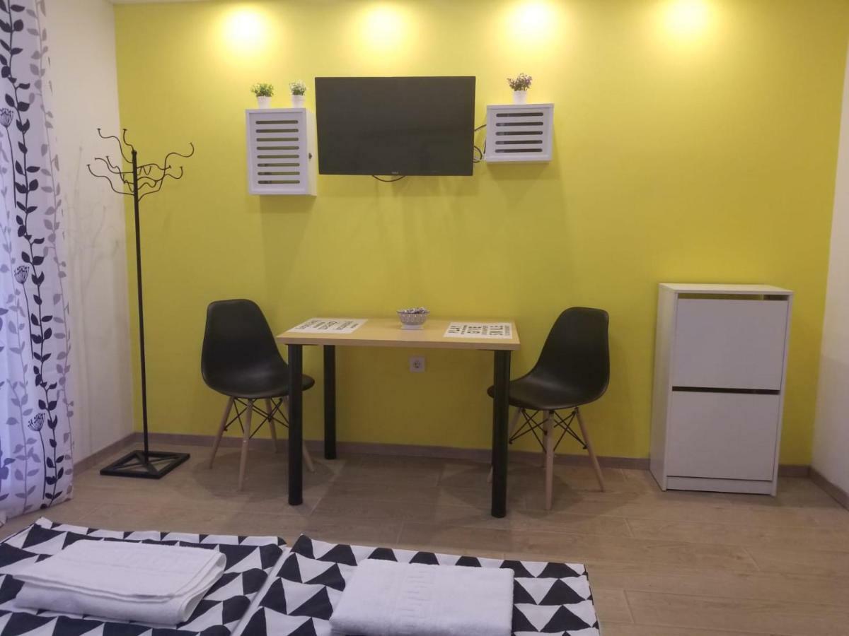 Dandelo Appartement Novi Sad Buitenkant foto